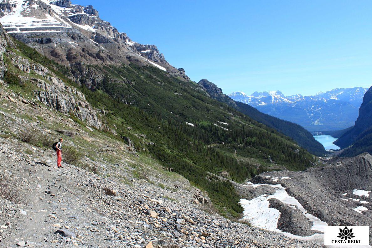 Lake_luise_glacier